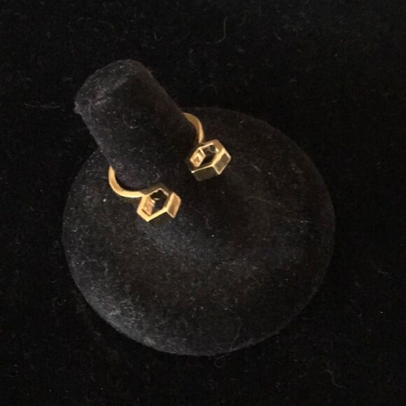 New BaubleBar Geometric Ring (G1) - Picture 3 of 5